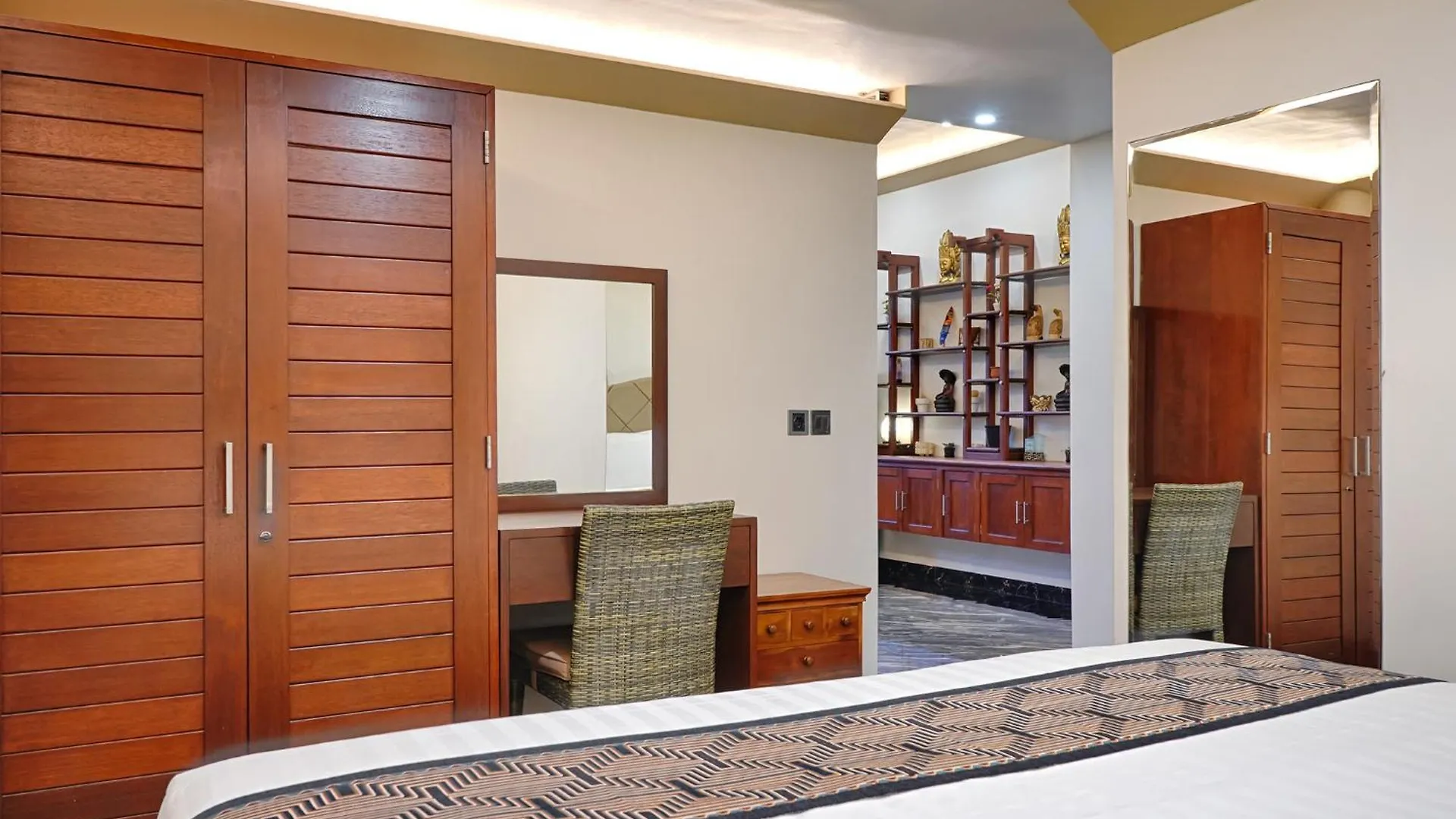 Kyara Villa Apartments Чангу Индонезия