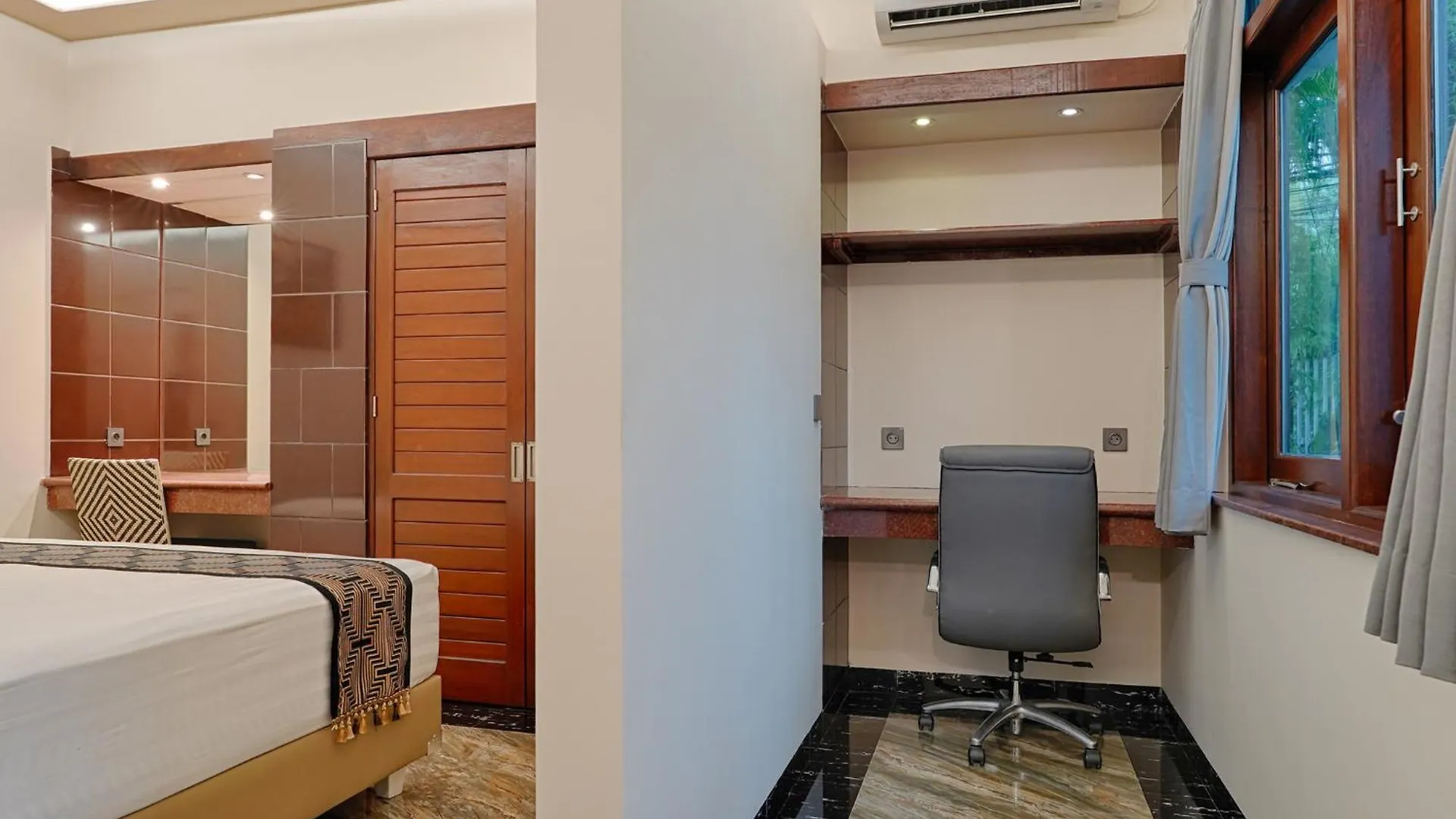 Kyara Villa Apartments Чангу Индонезия