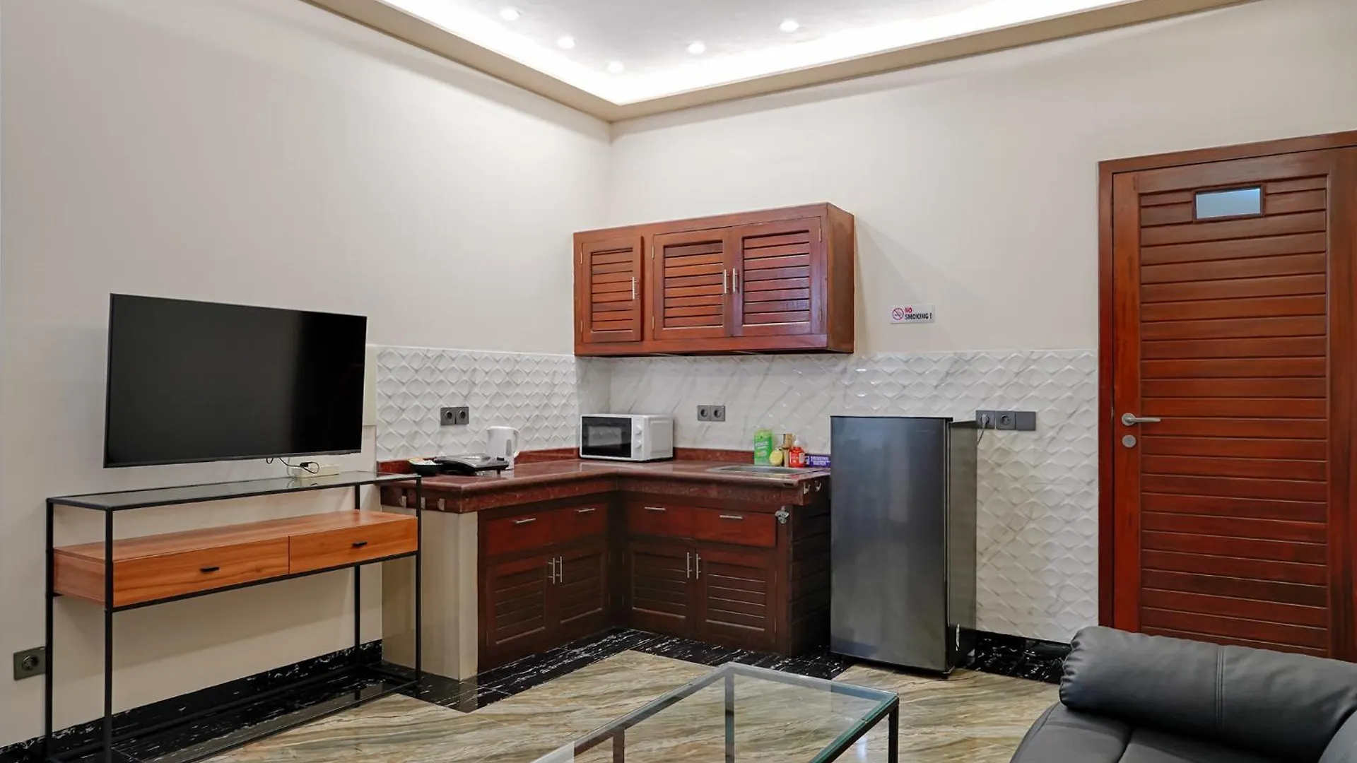 Kyara Villa Apartments Чангу